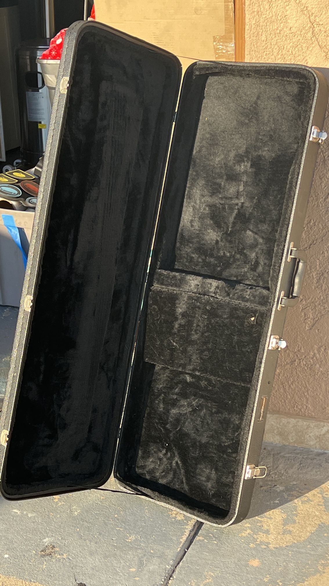 Road Runner Guitar Case 