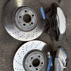 2016 MERCEDES S CLASS w222 front calipers and rotors like new
