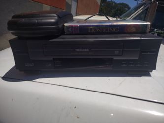 Toshiba VCR - it works good