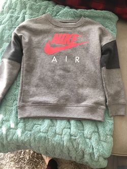 Boys crew neck sweatshirts