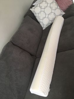 Toddler bed rail foam roll