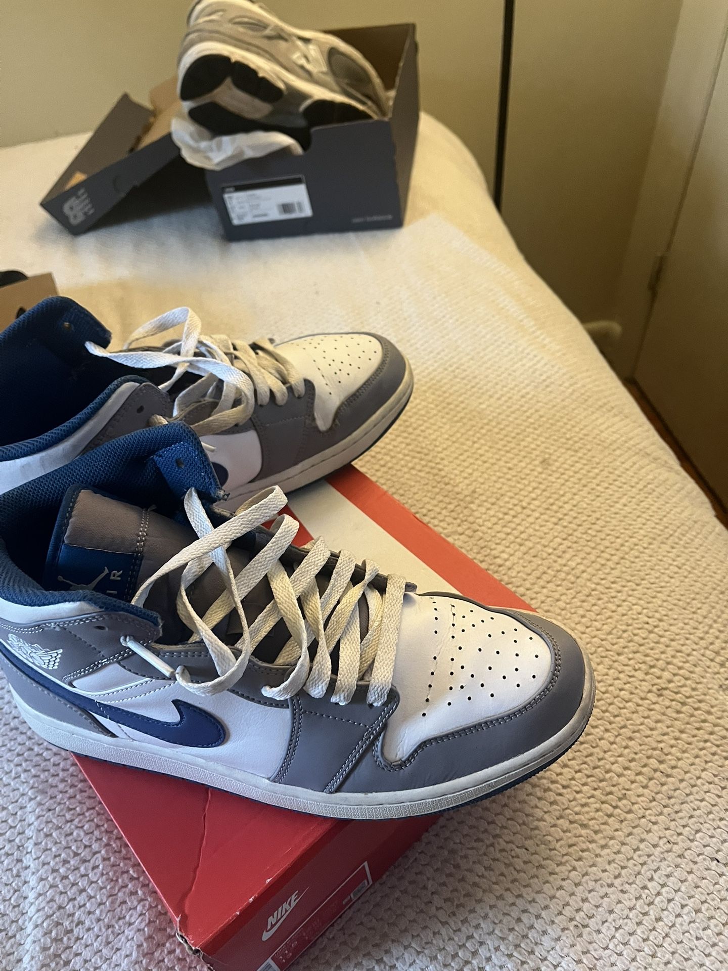 Jordan 1 Mid