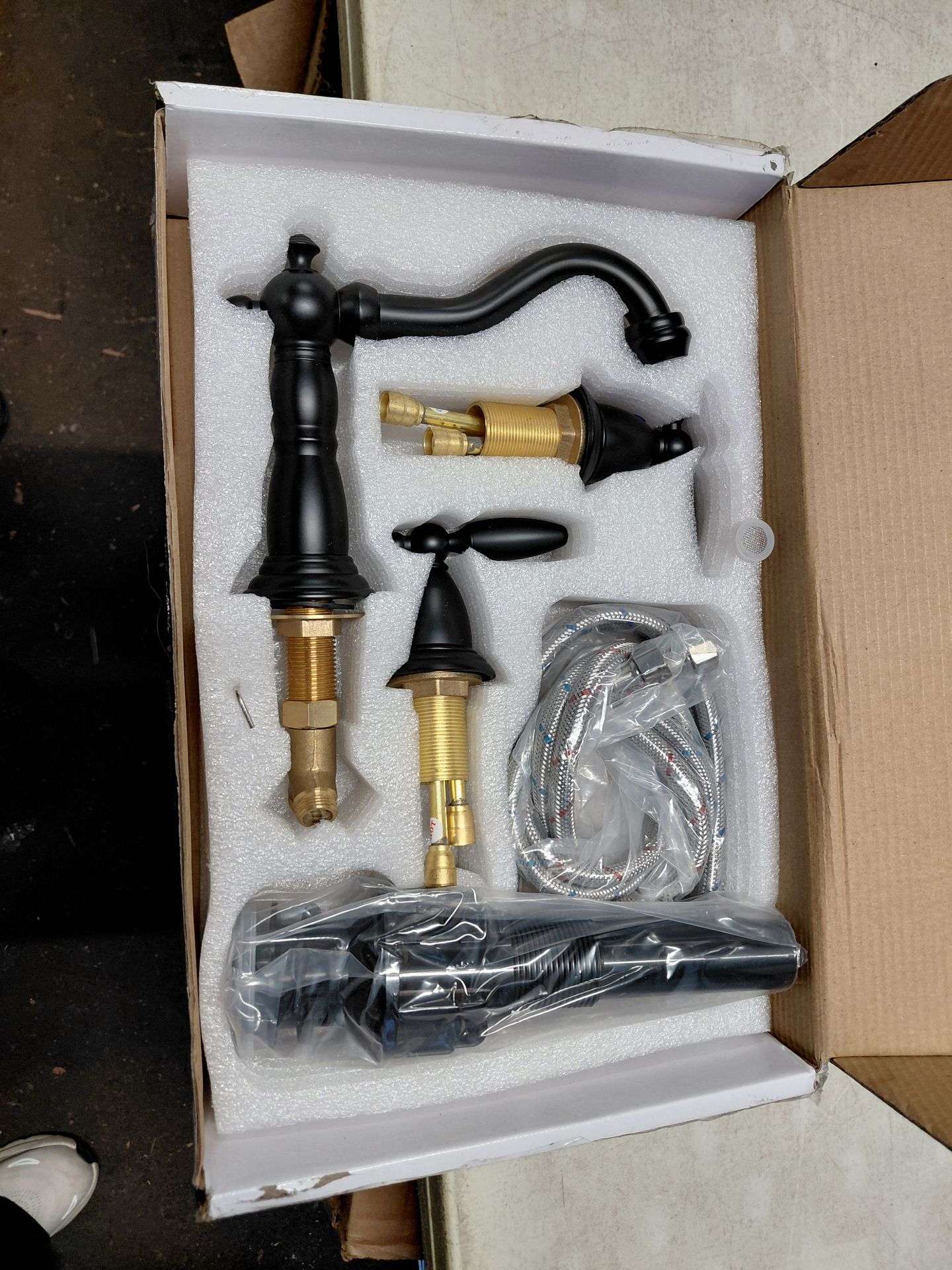 Aklfgn 8" Widespread Bathroom Sink Faucet With Drain In Matte Black, few available