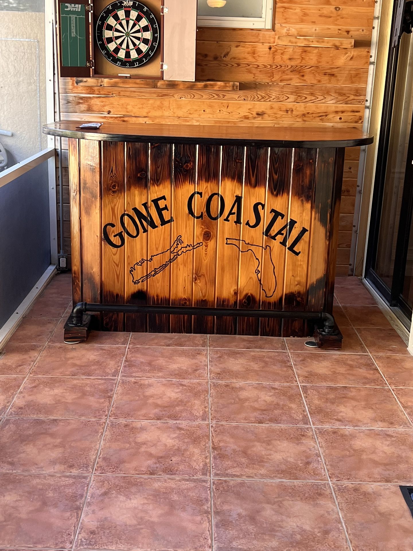 Free Standing Bar In Great Shape Free for Sale in Boca Raton, FL OfferUp