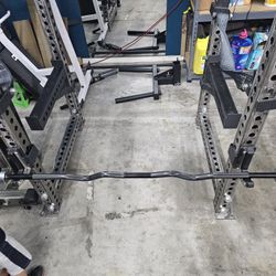 Rogue Rackable Curl Bar TRADE