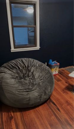 GT Ventures Gray Beanbag Chair
