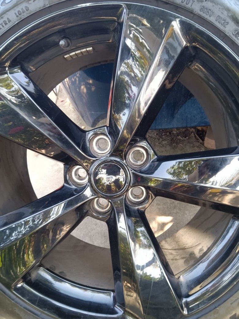 19" OEM Made In America Ford Mustang Wheels And Tires