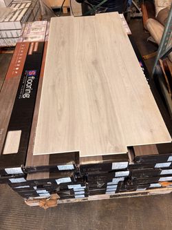VINYL PLANK - IN STOCK