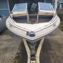 16ft Bayliner Capri