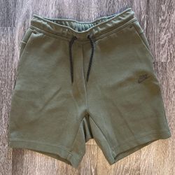 Men’s Small Nike Tech Fleece Shorts 