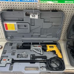 Senco DuraSpin DS3000 With Dewalt DW257 Screw Gun