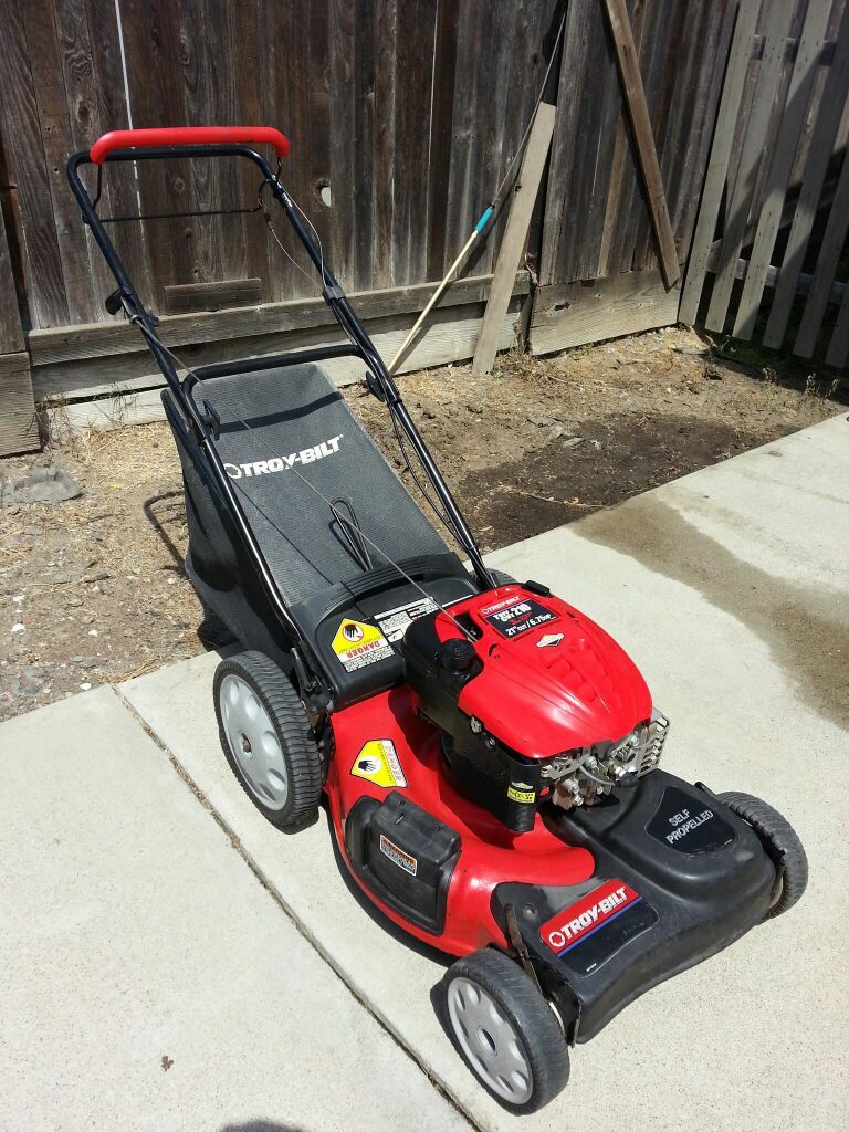 Troy-Bilt 6.75hp Tuff cut 210 walk behind self Propelled Lawn mower
