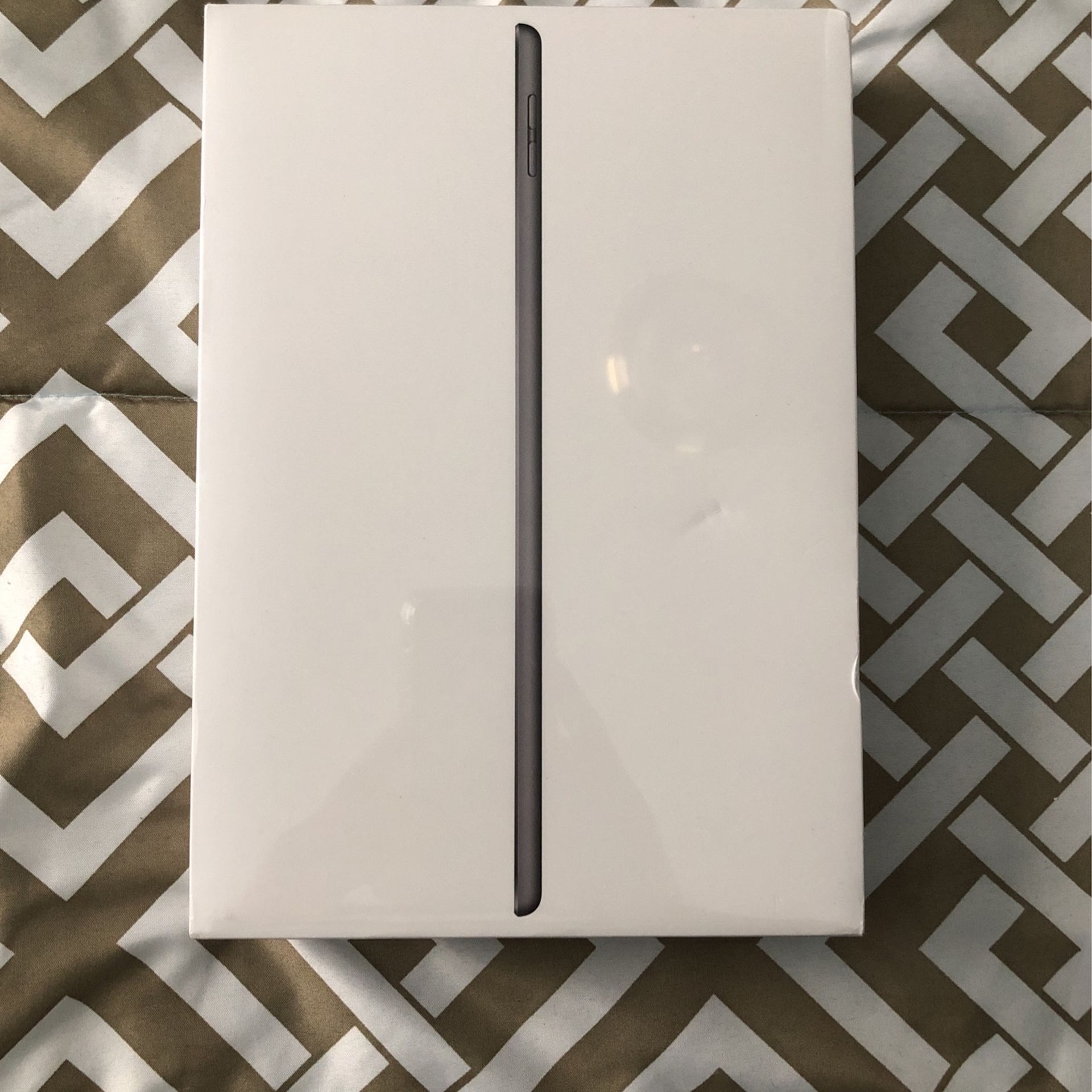 Apple iPad 32GB 7th Gen / Apple digital Pencil