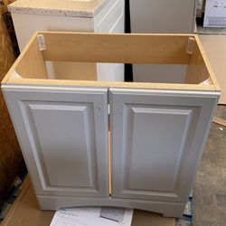 30” Single Sink Pearl Gray Bath Vanity No Top (Assembled)