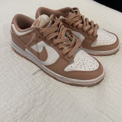 Nike dunks 