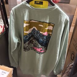 LOW PRICE MOVING- North Face $110 + Tax Crew Neck 
