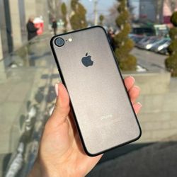 iPhone 7 32GB Unlocked 