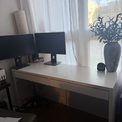 White Desk