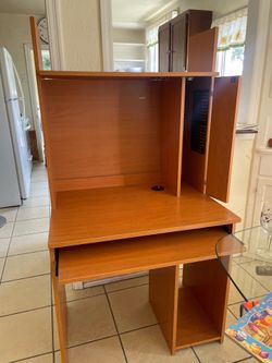 Free computer desk