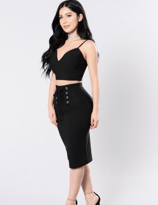 Fashion nova blk pencil skirt