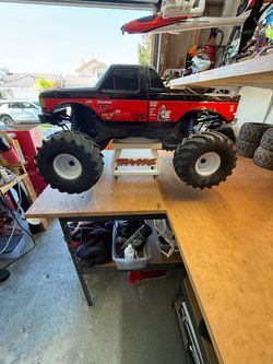 XMAXX  8s with upgrades