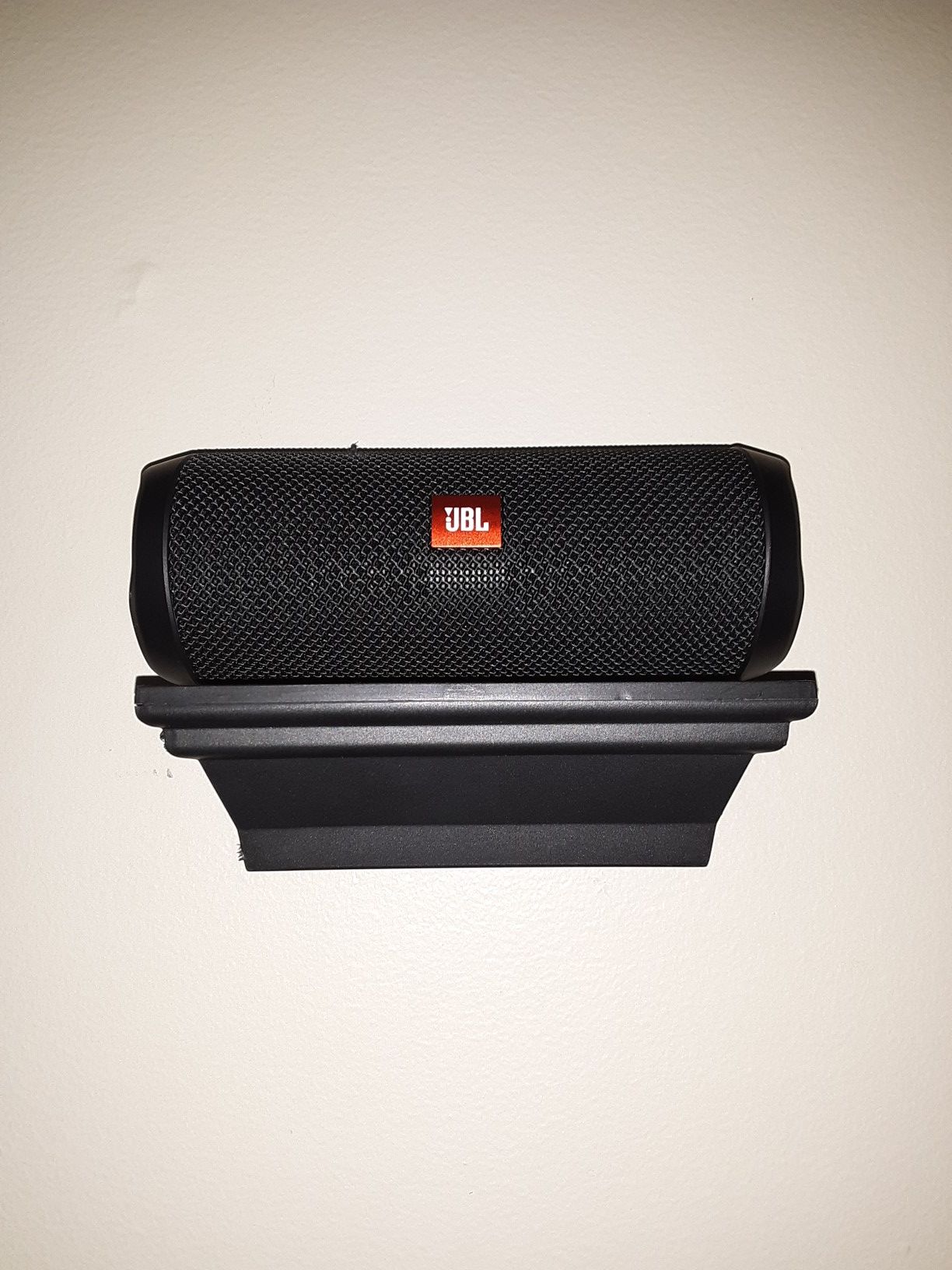 JBL flip4