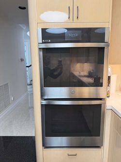 GE Profile 27 inch Smart Built-In Double Wall Oven with 8.6 cu. ft. Model No. PKD7000SNSS