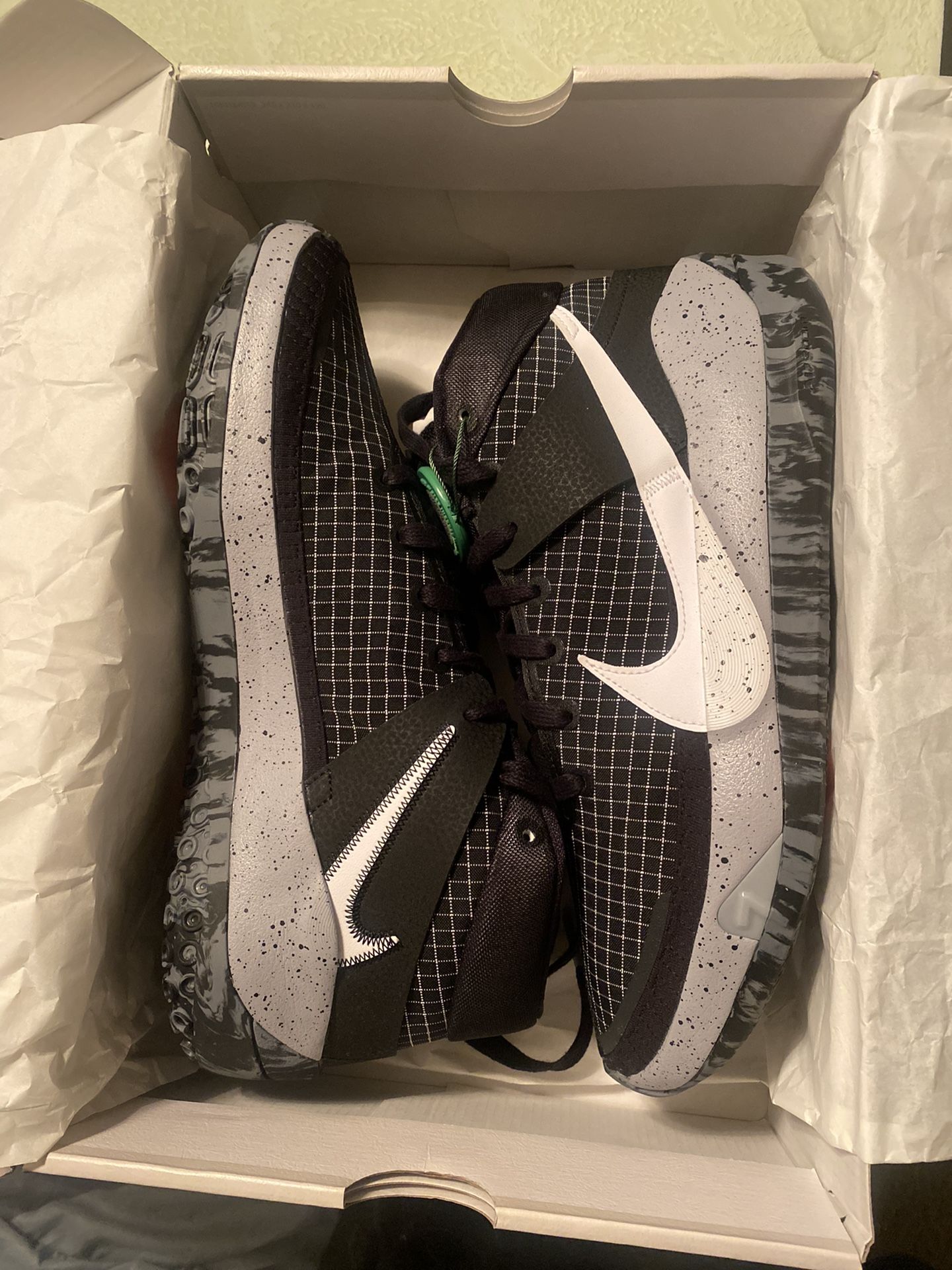 Kd 13 Oreo Size 10.5 Basketball Shoes