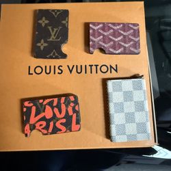 Custom Made Card Holders And MagSafe 