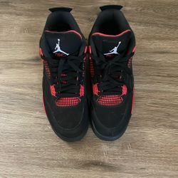 Jordan 4s