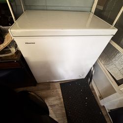 Hisense Chest Freezer - WFC070M6RWD