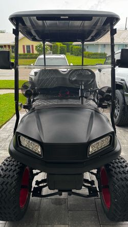 2019 Club Car Converted Golf Cart works great. Read discription. Perfect for the holiday season!