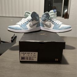 Air Jordan 1 Retro High OG Wht/ Blue