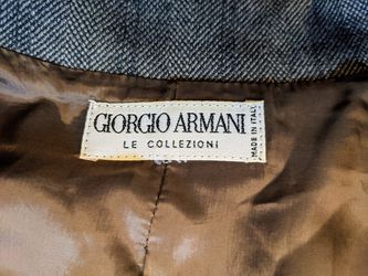 WOMAN'S - GIORGIO ARMANI Le Collezioni (Made In Italy) - VINTAGE WOOL -  SUIT JACKET - PETITE for Sale in Gardena, CA - OfferUp