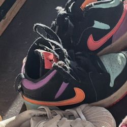 10 Pairs Girls shoes size 10 1/2 and 111/2–$10 For All