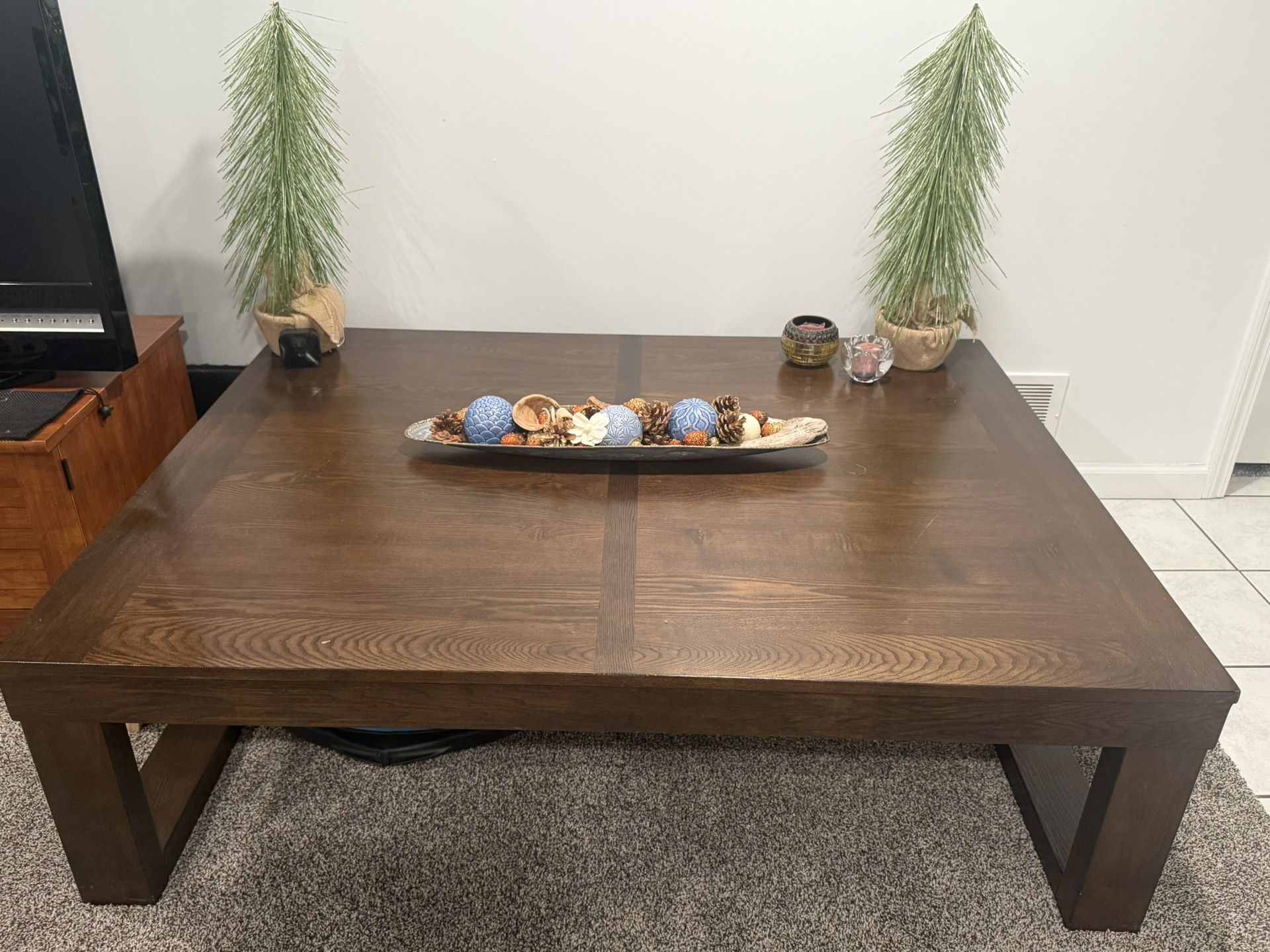 Coffee And Side Table