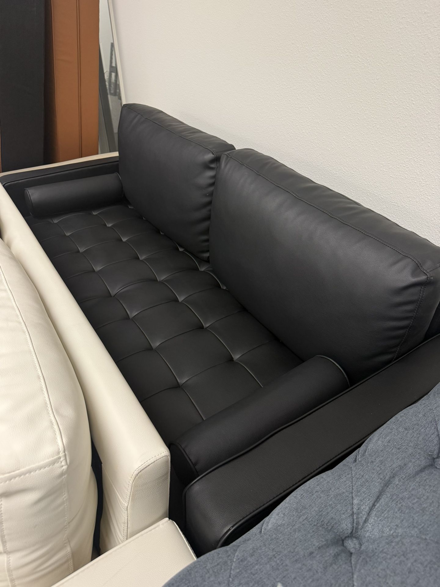 Open Box | Black Sofa | 70” 3 Seater