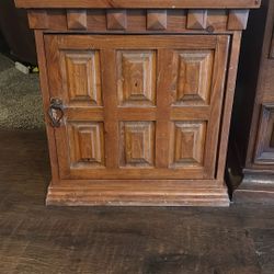 2 End Tables Solid Woodj