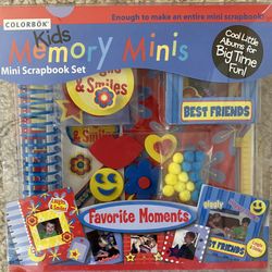 Kids Scrapbook Kit- mini scrapbook with embellishments. Great kids activity!