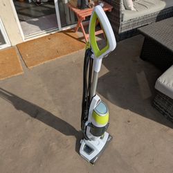 Bissell - Steam Mop / Vacuum ( Powerfresh Vac & Steam)