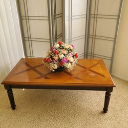 Coffee Table Excellent Condition Like New 