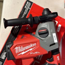 Milwaukee Fuel SDS Plus 1”