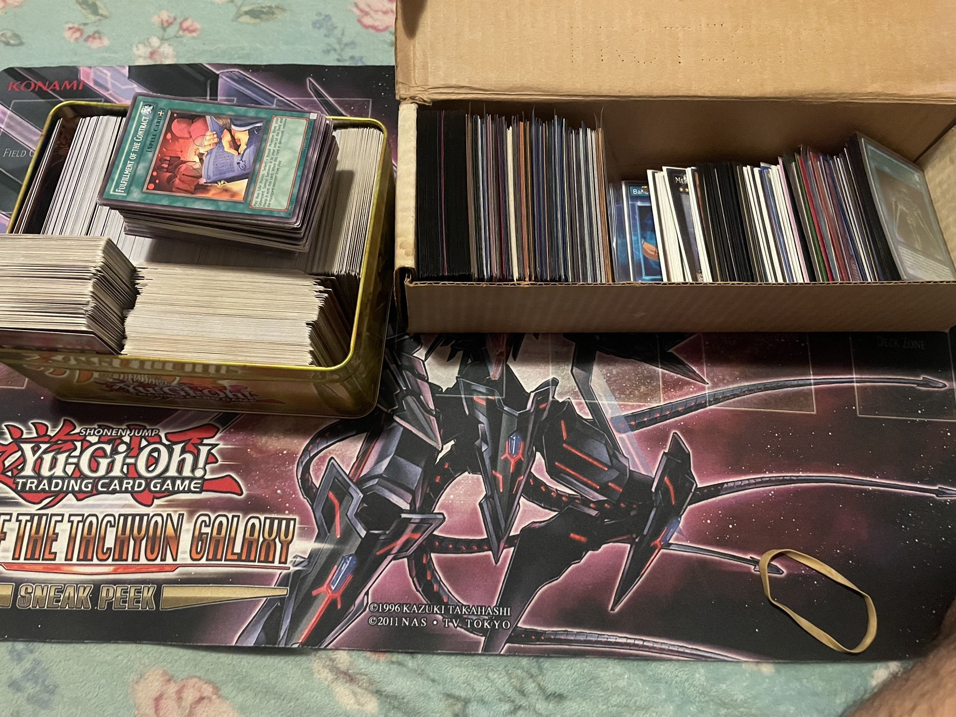 Over 600 Vintage And Modern Yugioh Cards. Lots Of Holos.