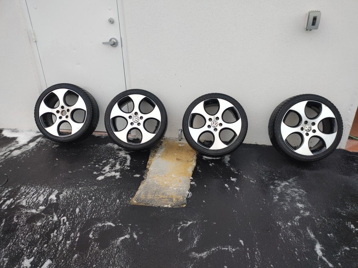 5 X VW Detroit Wheels 18" 5x112 51mm Offset