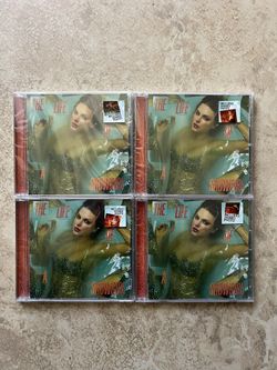 Taylor Swift The Life of a Showgirl CD + Hand Signed Photo Set