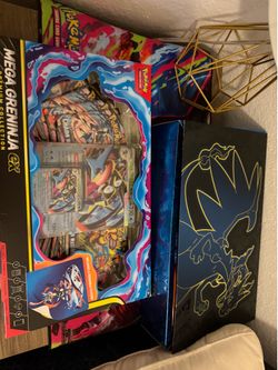 Mega Greninja ex box