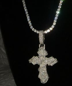 18 k Gold Plated 3D Cross Pendant & 4 mm Tennis Chain 