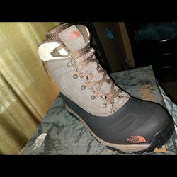 Boots on sale for now, North Face Boots $95 firm, blue or tan size 12, 13 & 14M  NIB, Timberland Size 11M  NIB $135, Nike AF1 Boots $130 size 10M NIB