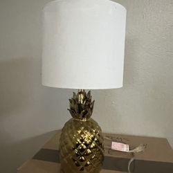 Pineapple Desk Lamp – Like New