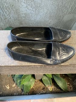 Black Leather Women’s Flats